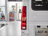 2023款 依维柯得意 2.5T A37M1客车长轴中顶双胎手动门5-9座