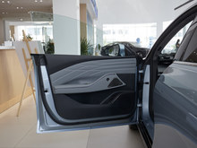 2025 yE8 700km h{