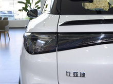 2025 {07 EV 610Ǻ