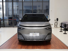 2025 СiX9 740Lm Max