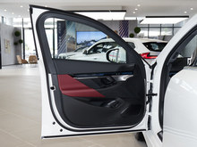 2025 Ri5 eDrive 35L M\b