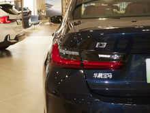 2025 Ri3 eDrive 40 L ҹb