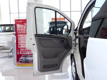 2025 ;V70 2.0T ԄLS픾Ӣ 6/7