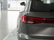 2026�� ;�J 3.0TSI �J���� �����\�����b