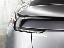 2025 Model Y 